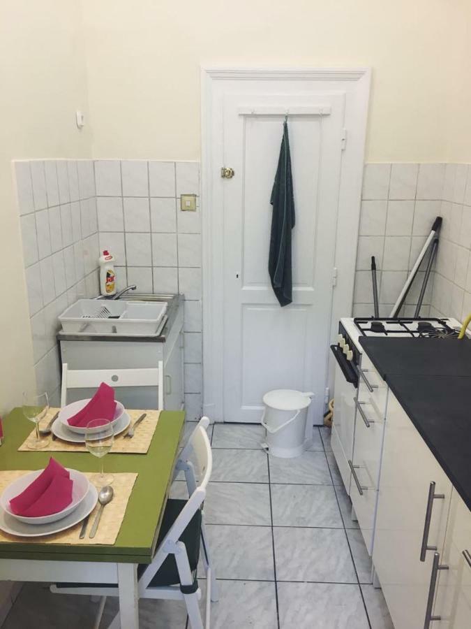 Adrienn Apartment บูดาเปสต์ ภายนอก รูปภาพ