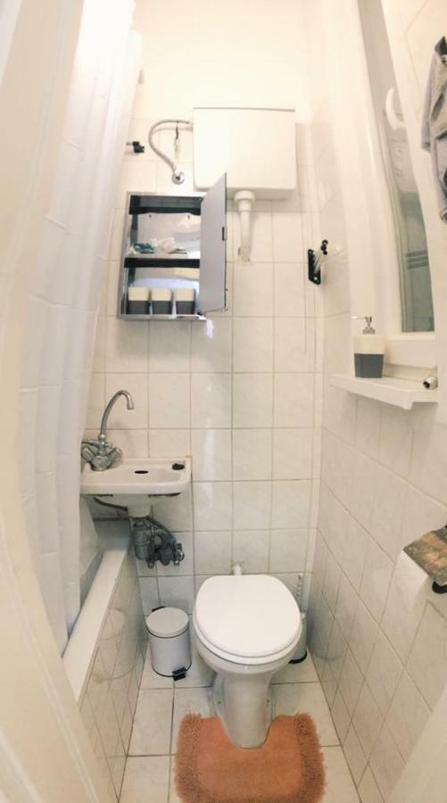 Adrienn Apartment บูดาเปสต์ ภายนอก รูปภาพ